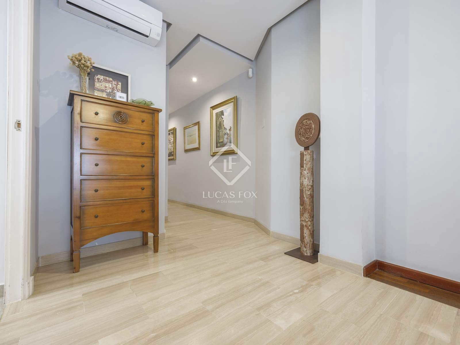 3 soveværelse Lejlighed til leje i Valencia by - € 1.900 (Ref: 8118650)