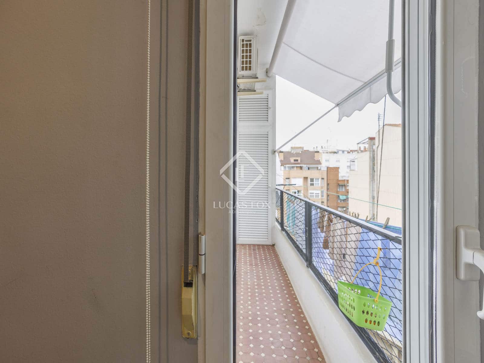 3 soveværelse Lejlighed til leje i Valencia by - € 1.900 (Ref: 8118650)