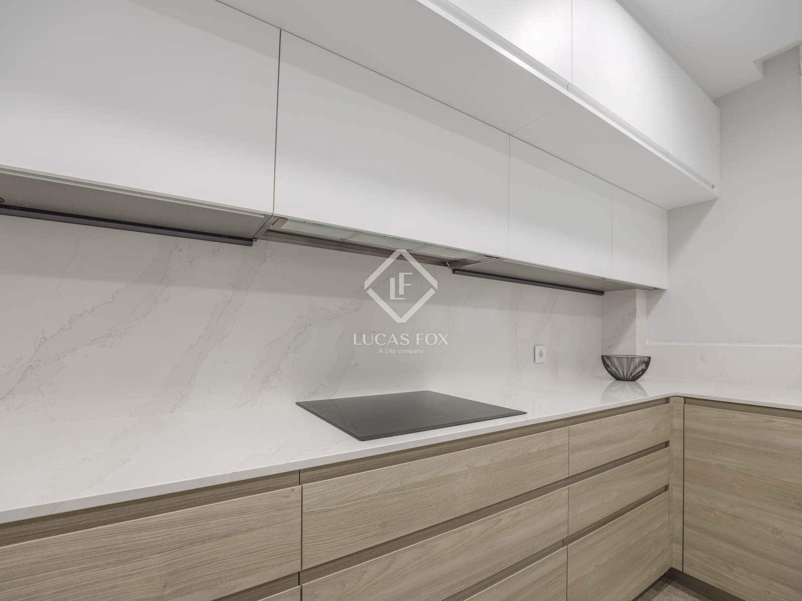 3 soveværelse Lejlighed til leje i Valencia by - € 1.900 (Ref: 8118650)