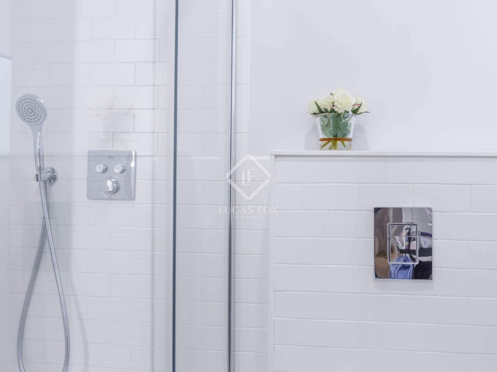 3 soveværelse Lejlighed til leje i Valencia by - € 1.900 (Ref: 8118650)