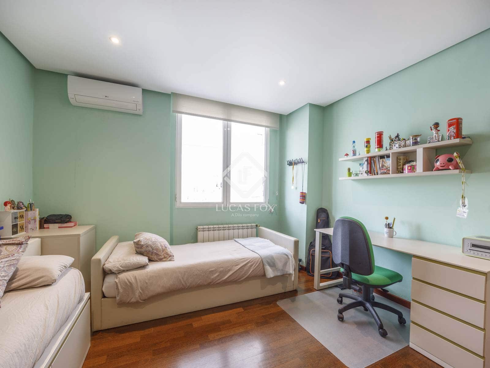 3 soveværelse Lejlighed til leje i Valencia by - € 1.900 (Ref: 8118650)