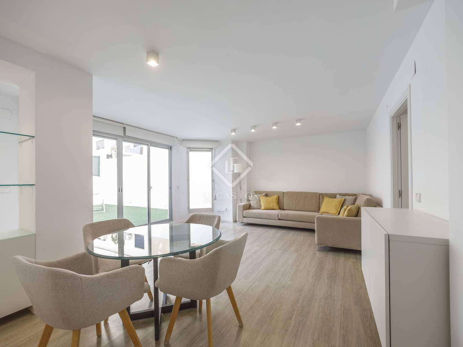 2 makuuhuone Huoneisto vuokrattavana paikassa Valencia kaupunki - 2 600 € (Ref: 8118652)