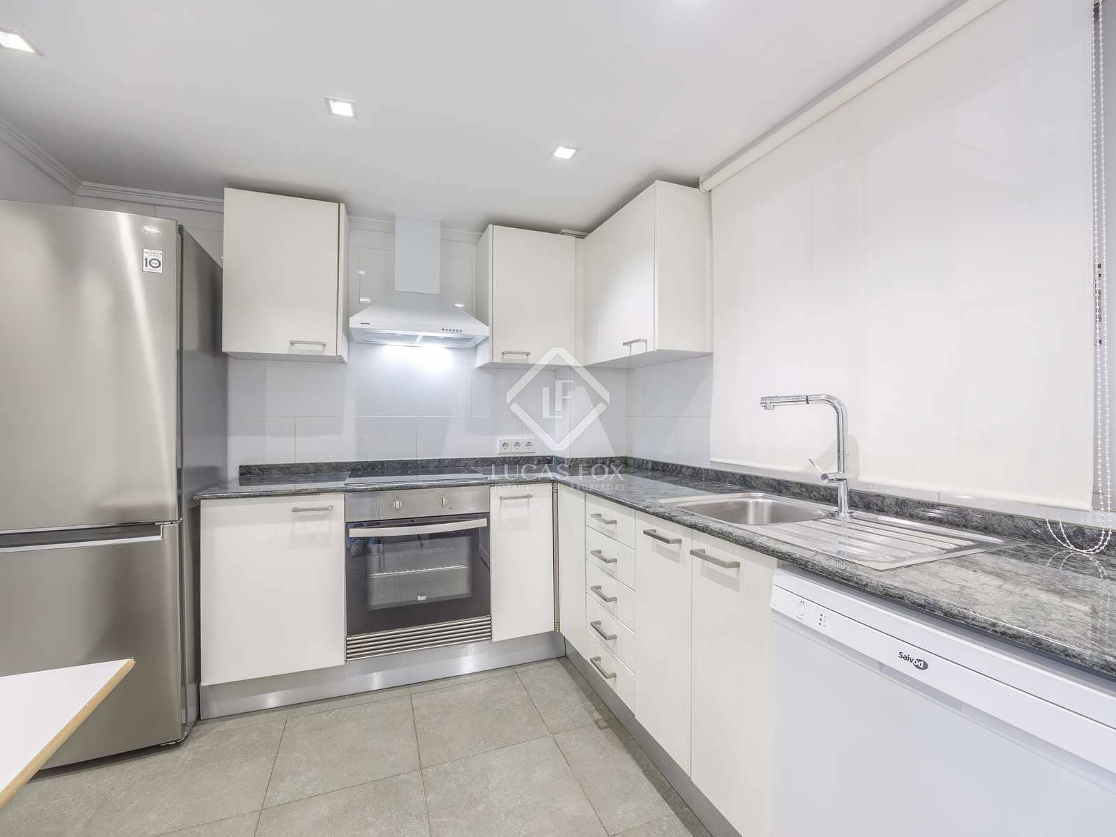2 makuuhuone Huoneisto vuokrattavana paikassa Valencia kaupunki - 2 600 € (Ref: 8118652)