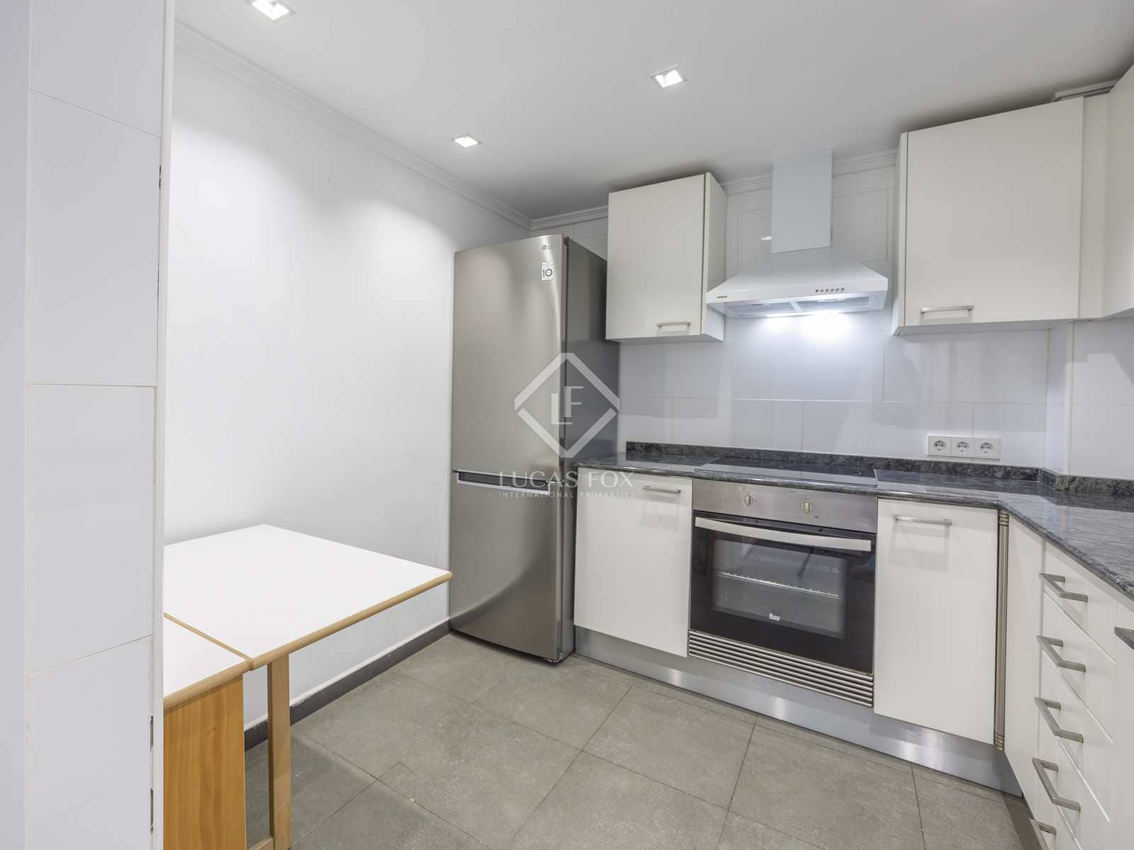 2 makuuhuone Huoneisto vuokrattavana paikassa Valencia kaupunki - 2 600 € (Ref: 8118652)