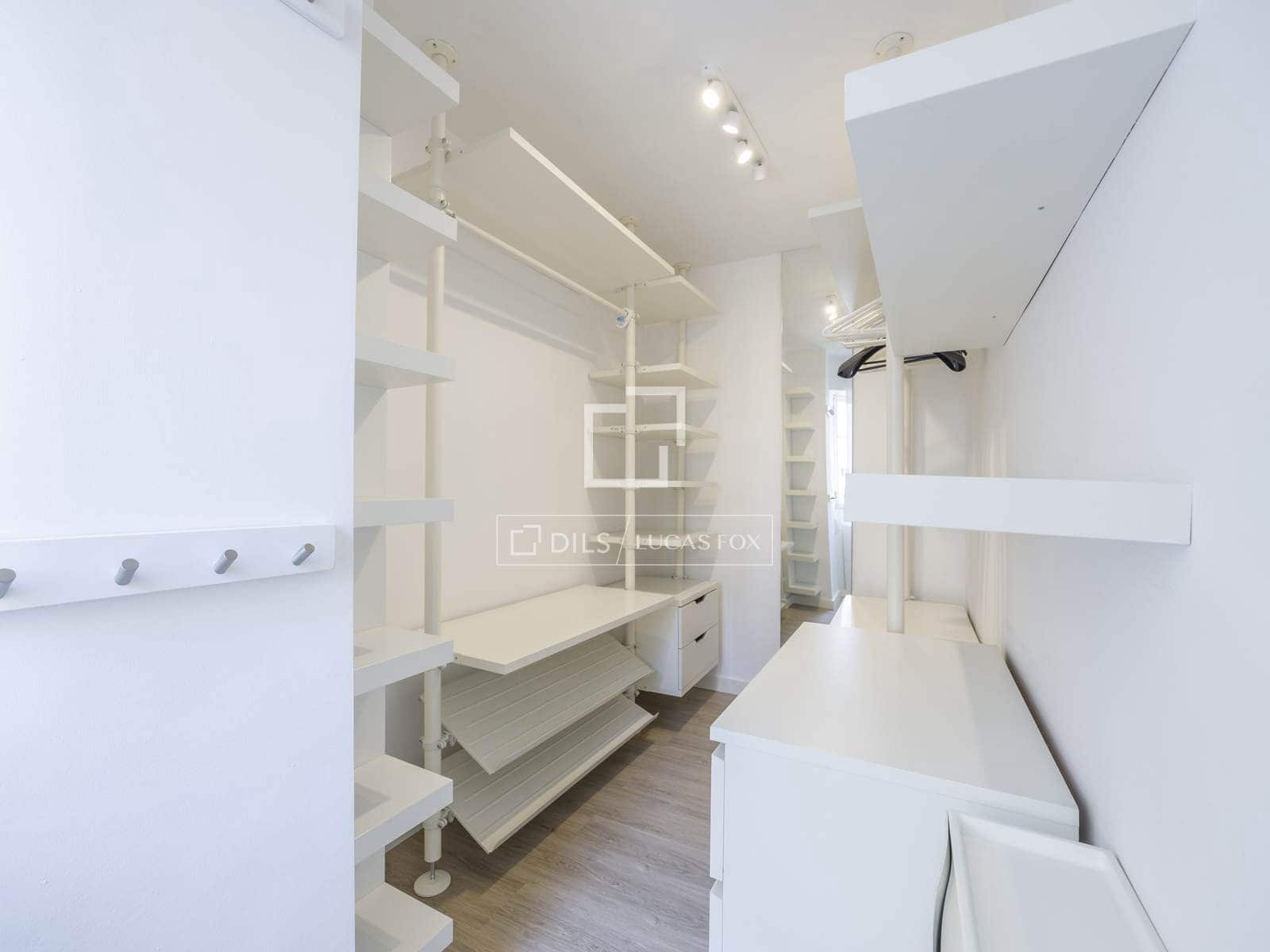 2 makuuhuone Huoneisto vuokrattavana paikassa Valencia kaupunki - 2 600 € (Ref: 8118652)
