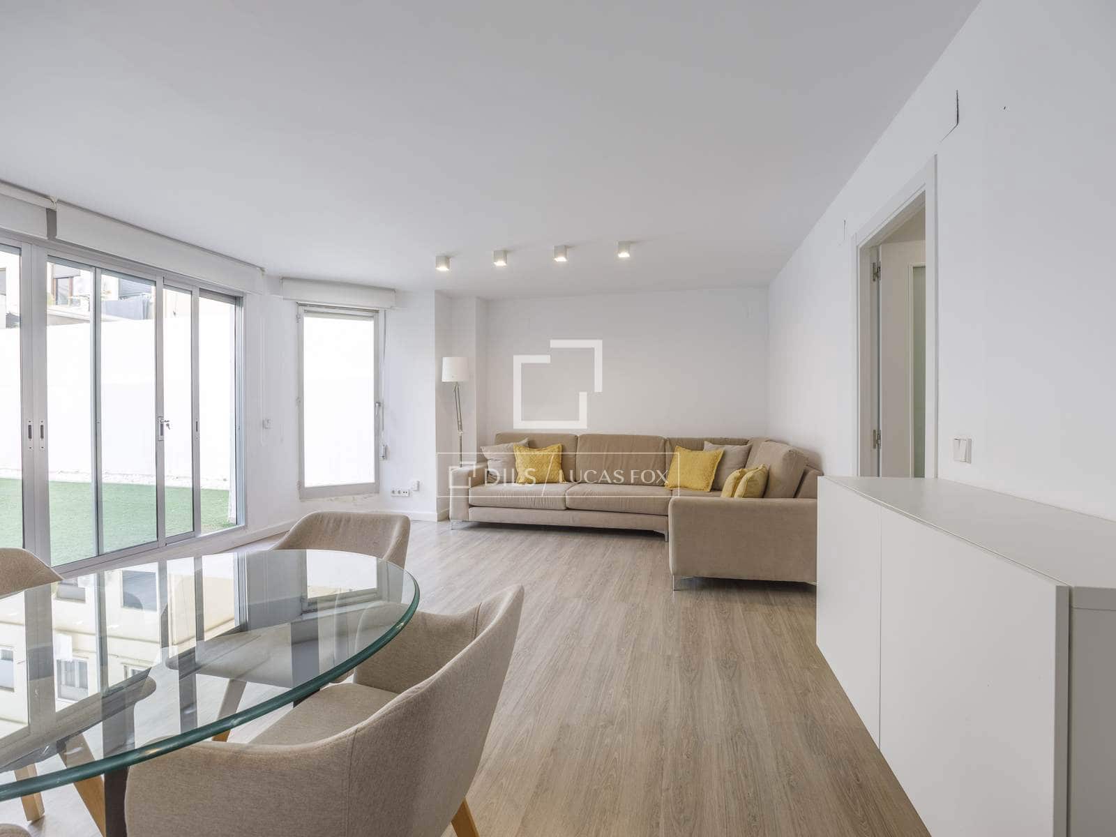 2 makuuhuone Huoneisto vuokrattavana paikassa Valencia kaupunki - 2 600 € (Ref: 8118652)
