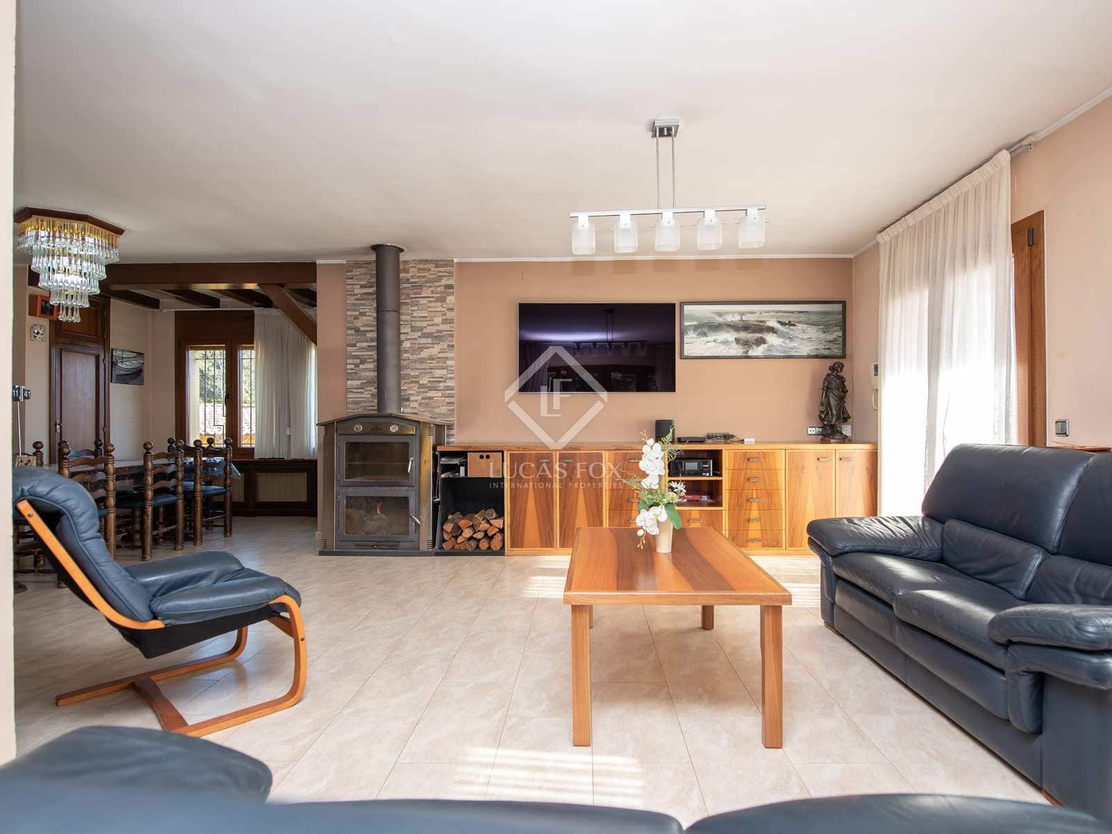 5 soveværelse Villa til salg i Platja d'Aro med swimmingpool garage - € 1.150.000 (Ref: 8123100)