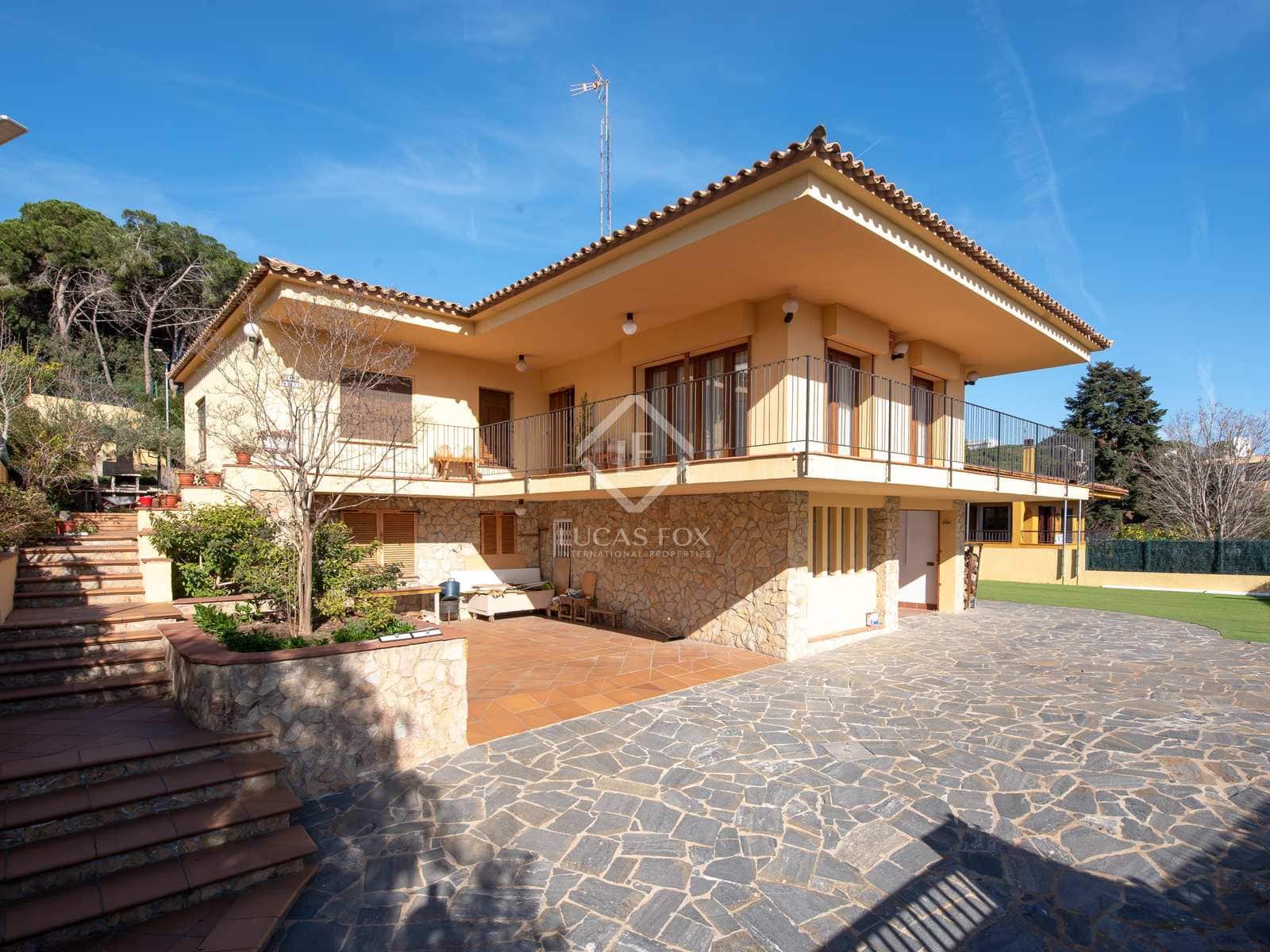 5 soveværelse Villa til salg i Platja d'Aro med swimmingpool garage - € 1.150.000 (Ref: 8123100)