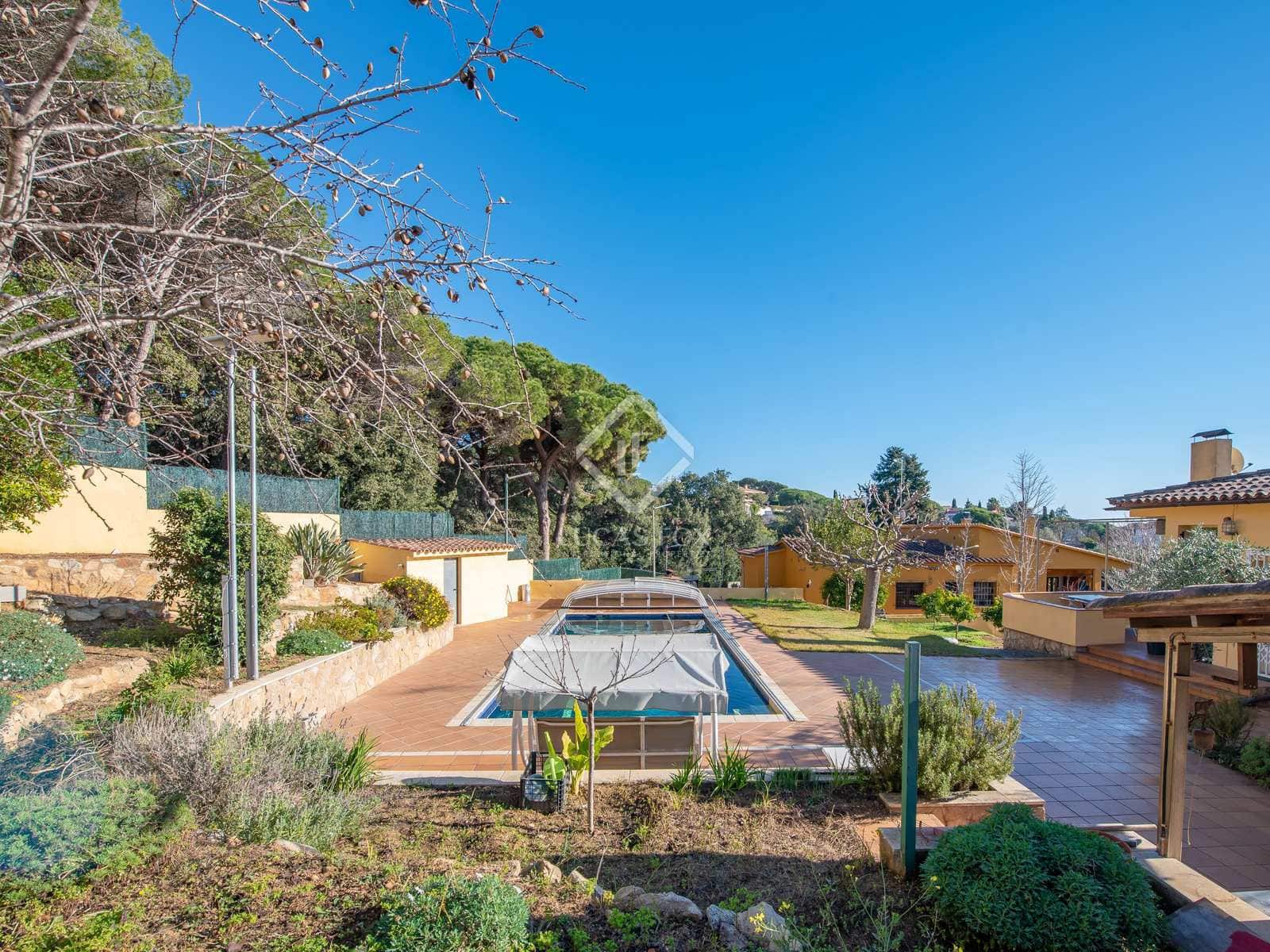 5 soveværelse Villa til salg i Platja d'Aro med swimmingpool garage - € 1.150.000 (Ref: 8123100)