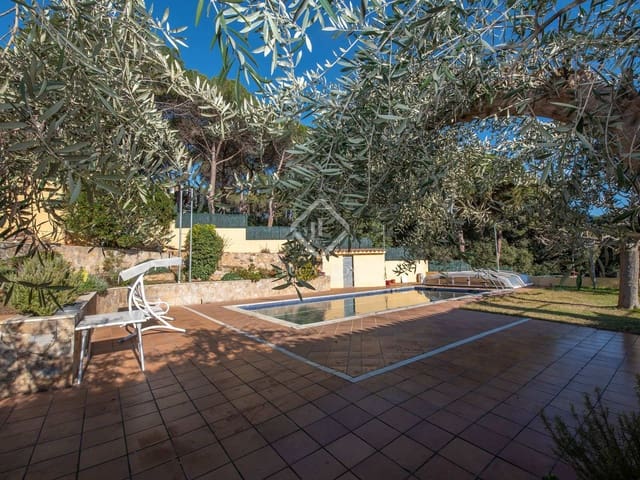 5 chambre Villa/Maison à vendre à Platja d'Aro, Castell-Platja d'Aro avec piscine garage - 1 150 000 € (Ref: 8123100)