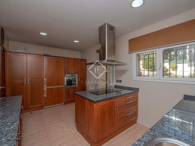 5 sovrum Villa till salu i Platja d'Aro, Castell-Platja d'Aro med pool garage - 1 150 000 € (Ref: 8123100)