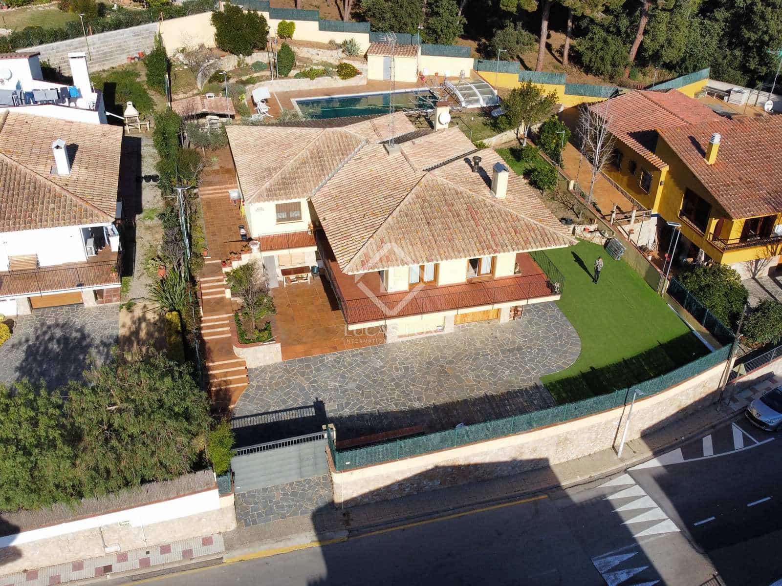 5 soveværelse Villa til salg i Platja d'Aro med swimmingpool garage - € 1.150.000 (Ref: 8123100)