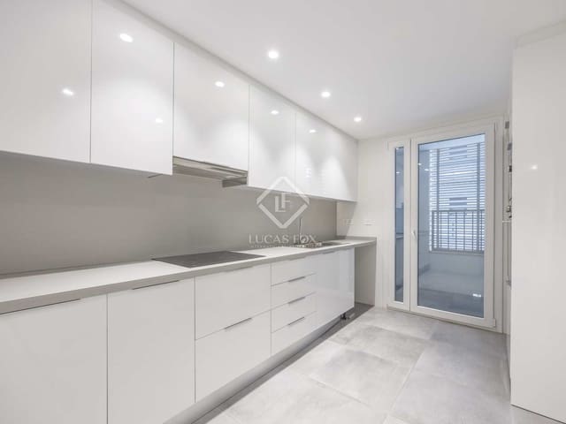 2 soveværelse Lejlighed til leje i Valencia by med garage - € 2.000 (Ref: 8125281)