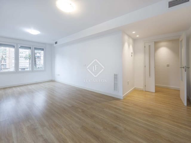 2 soveværelse Lejlighed til leje i Valencia by med garage - € 2.000 (Ref: 8125281)