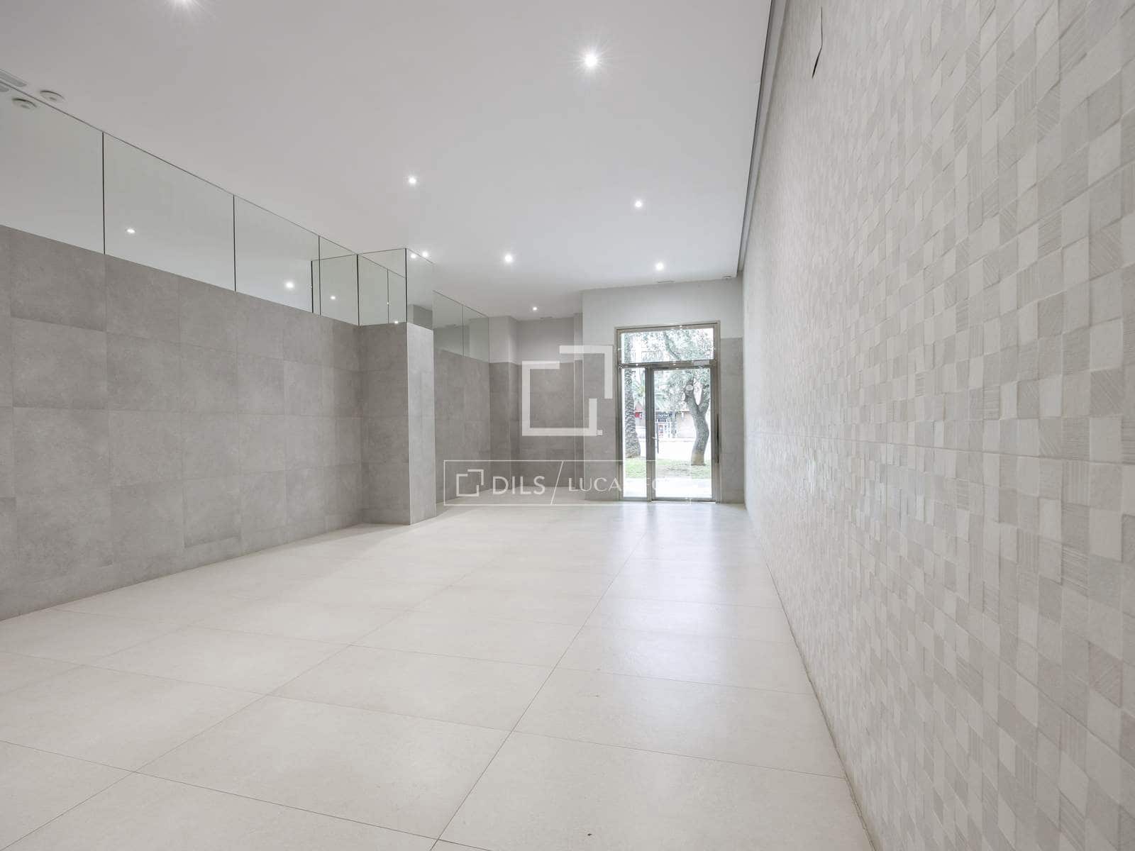 2 bedroom Apartment for rent in Valencia city with garage - € 2,000 (Ref: 8125281)