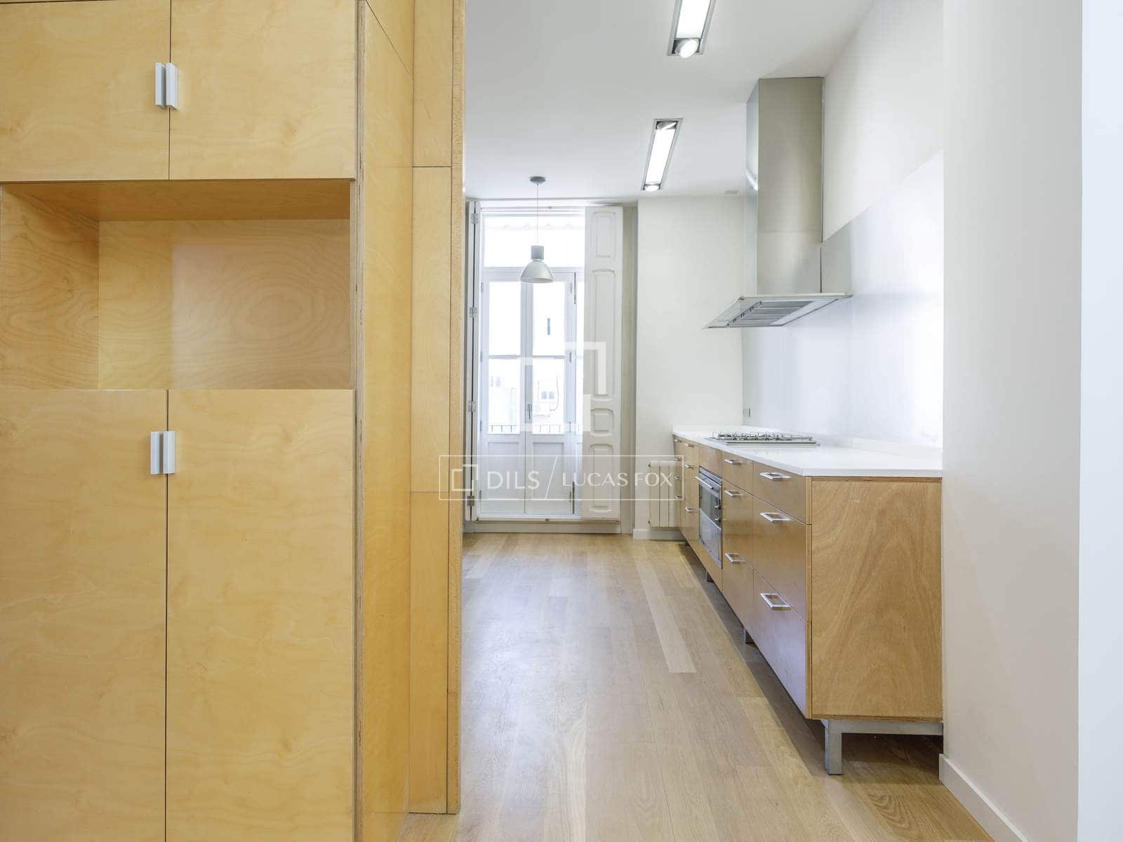 3 soveværelse Lejlighed til leje i Valencia by - € 3.500 (Ref: 8128791)
