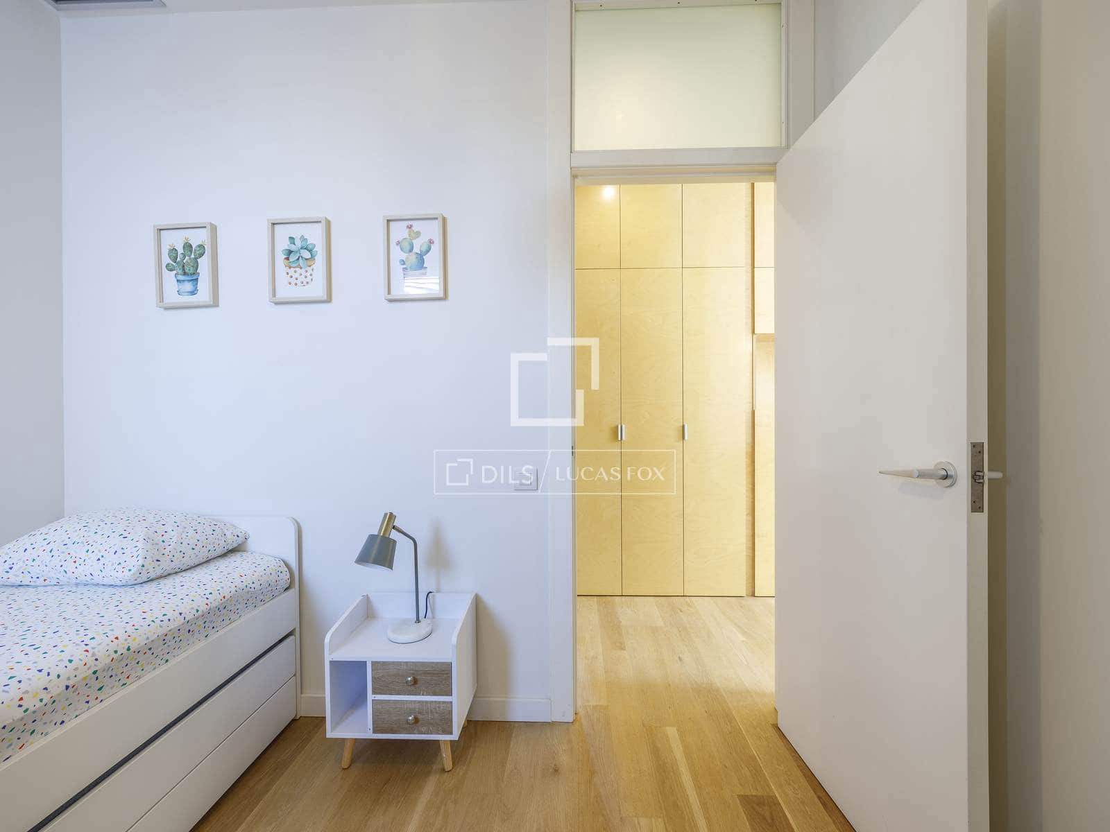 3 soveværelse Lejlighed til leje i Valencia by - € 3.500 (Ref: 8128791)