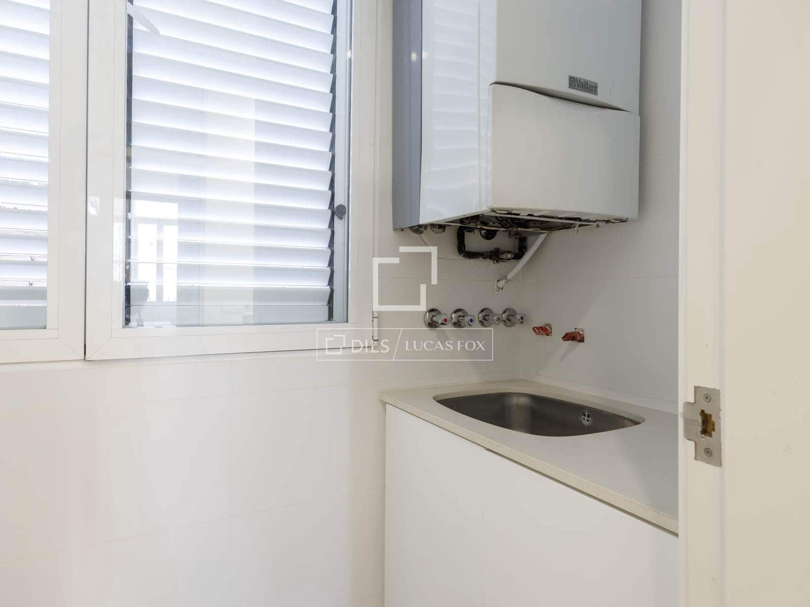3 soveværelse Lejlighed til leje i Valencia by - € 3.500 (Ref: 8128791)