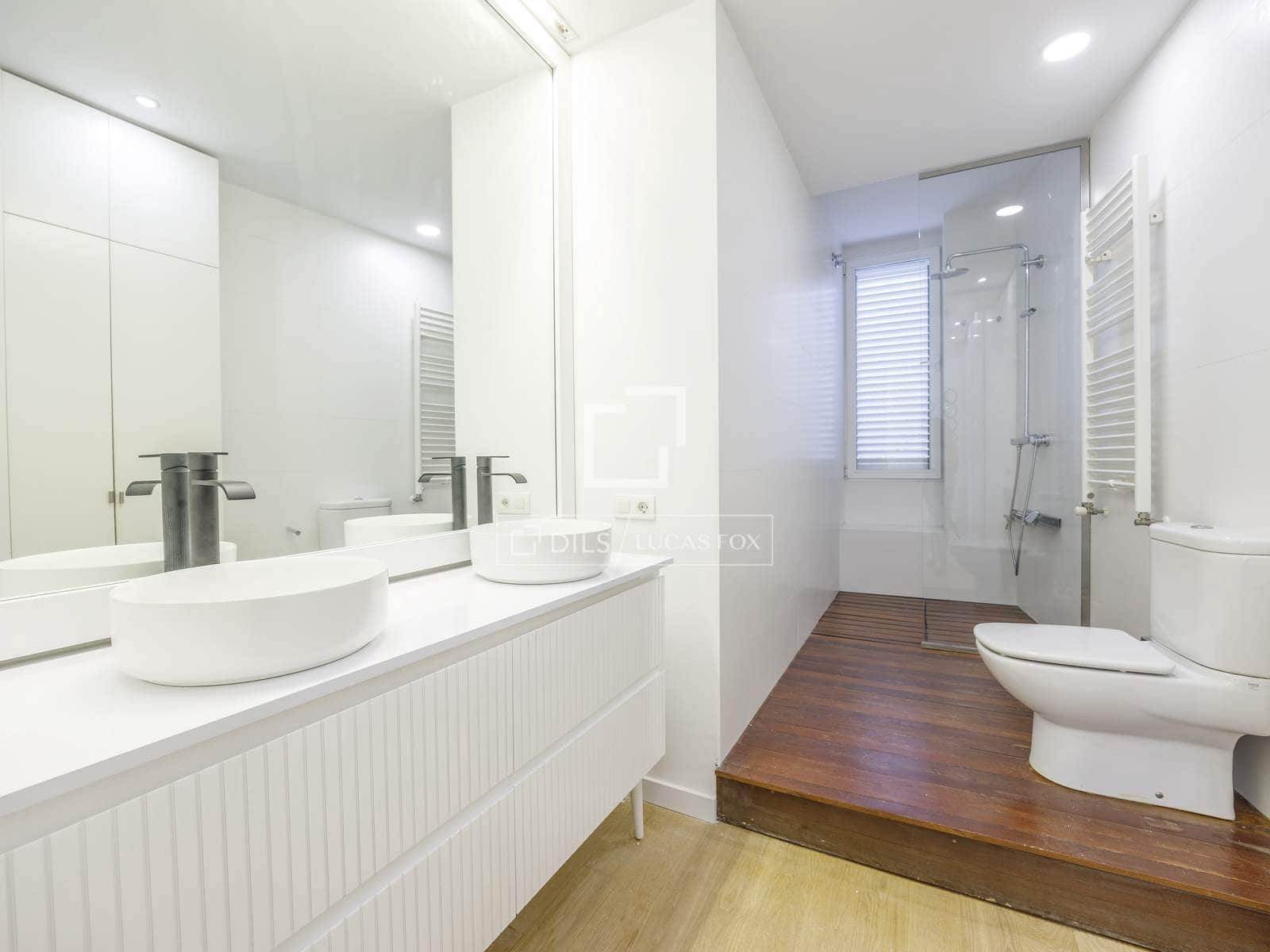 3 soveværelse Lejlighed til leje i Valencia by - € 3.500 (Ref: 8128791)