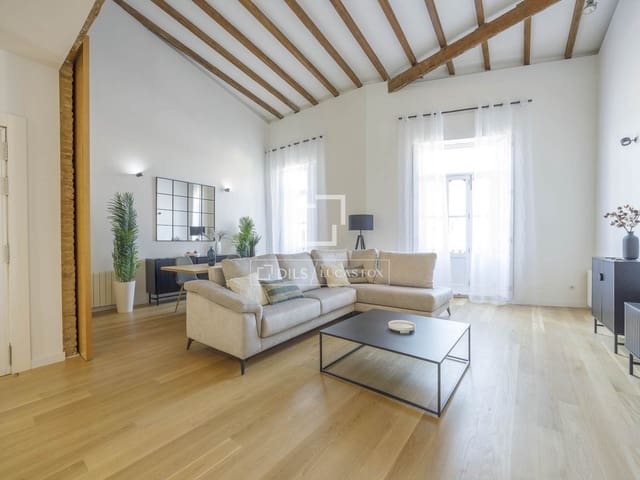 3 slaapkamer Appartement te huur in Valencia stad - € 3.500 (Ref: 8128791)