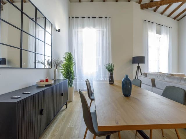 3 slaapkamer Appartement te huur in Valencia stad - € 3.500 (Ref: 8128791)