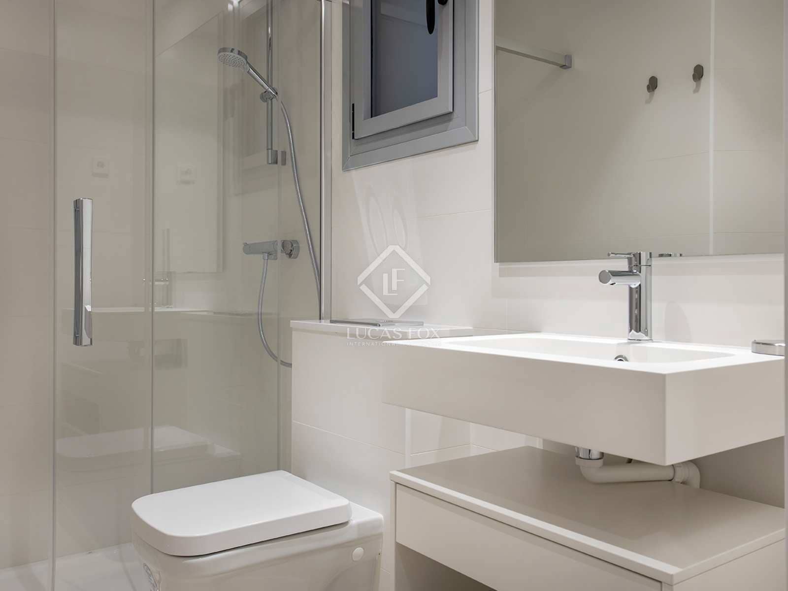 2 quarto Apartamento para arrendar em Barcelona cidade com piscina - 2 500 € (Ref: 8130891)