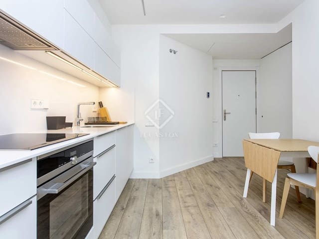 2 makuuhuone Huoneisto vuokrattavana paikassa Barcelona kaupunki mukana uima-altaan - 2 500 € (Ref: 8130891)
