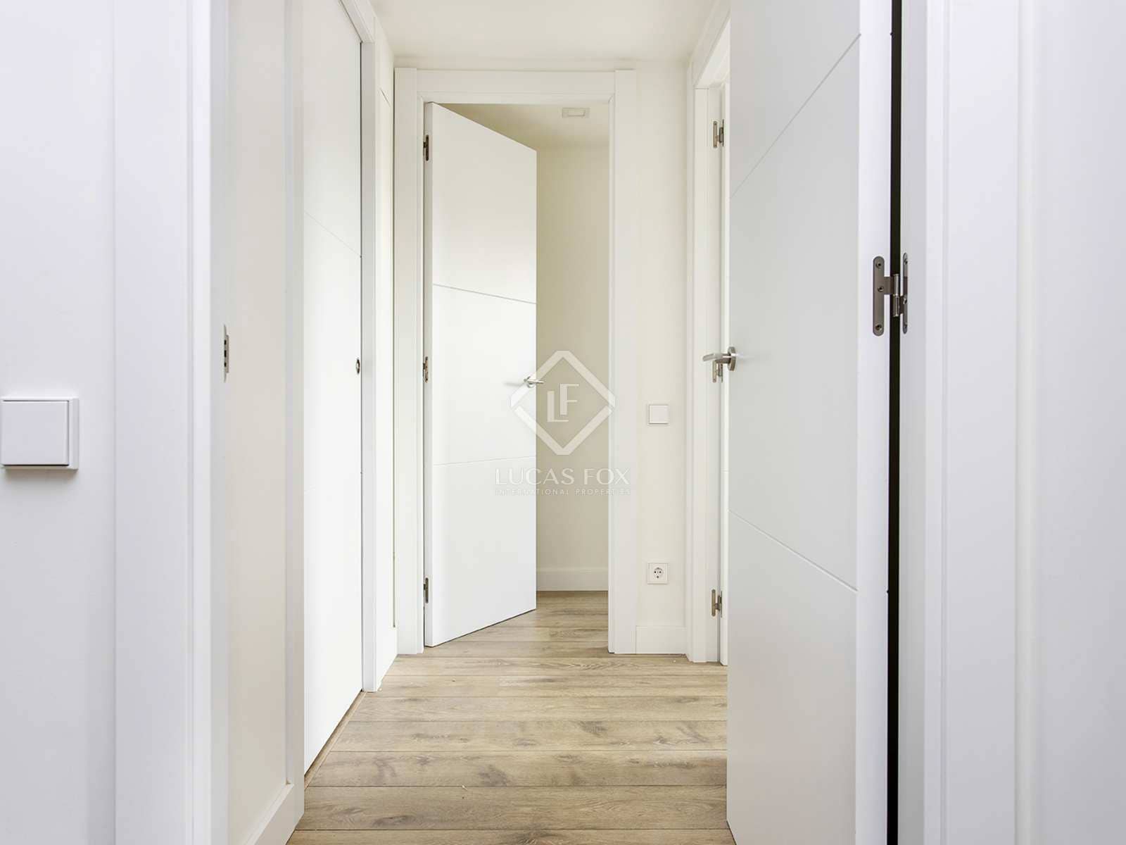 2 quarto Apartamento para arrendar em Barcelona cidade com piscina - 2 500 € (Ref: 8130891)