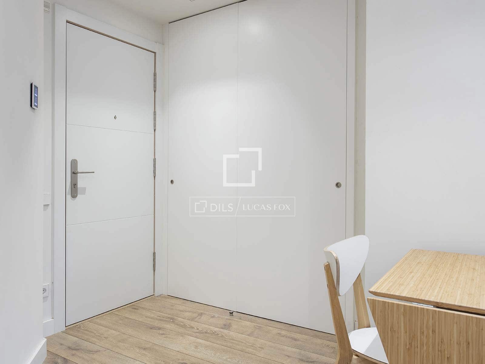 2 quarto Apartamento para arrendar em Barcelona cidade com piscina - 2 500 € (Ref: 8130891)