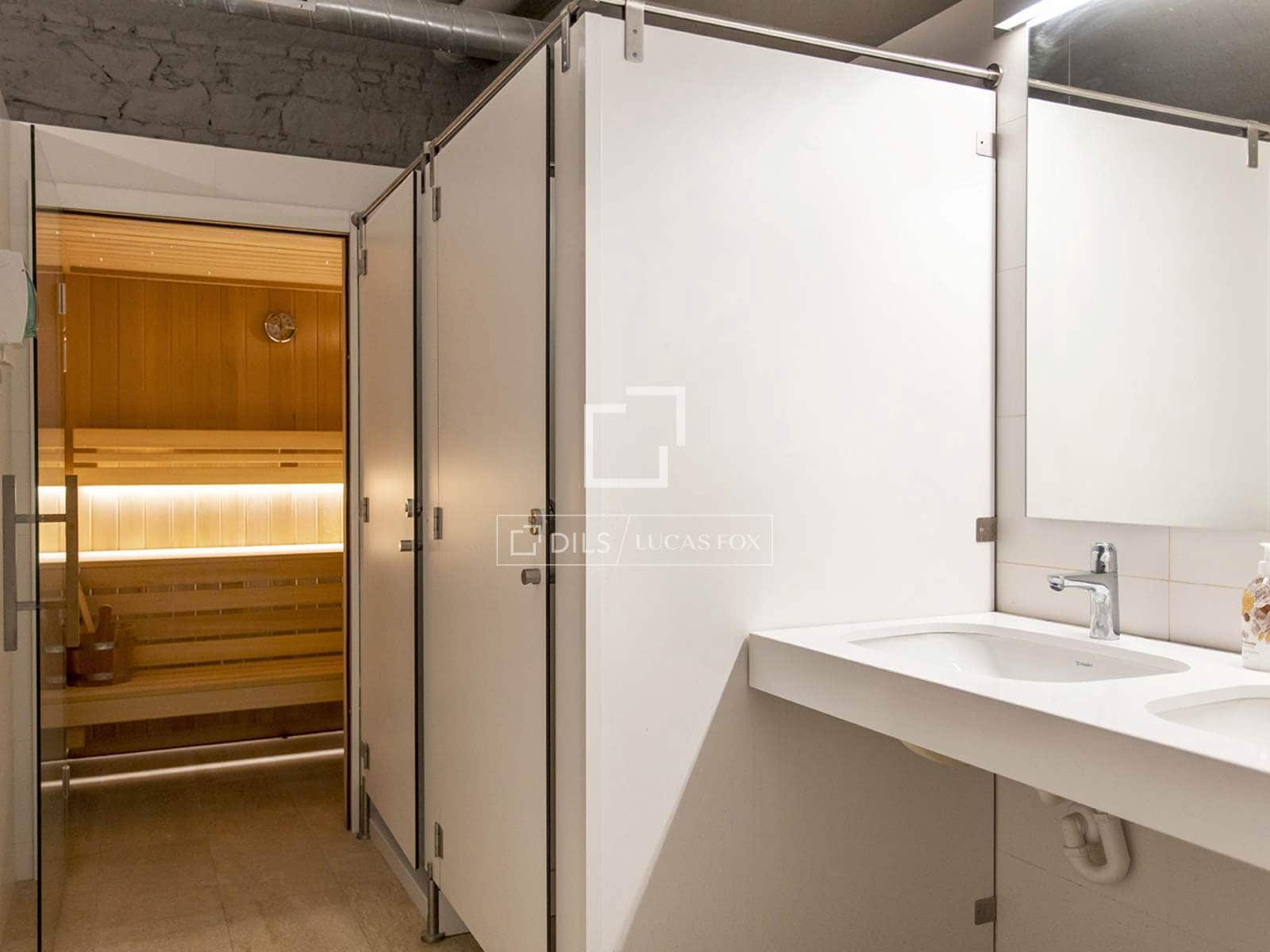 2 quarto Apartamento para arrendar em Barcelona cidade com piscina - 2 500 € (Ref: 8130891)
