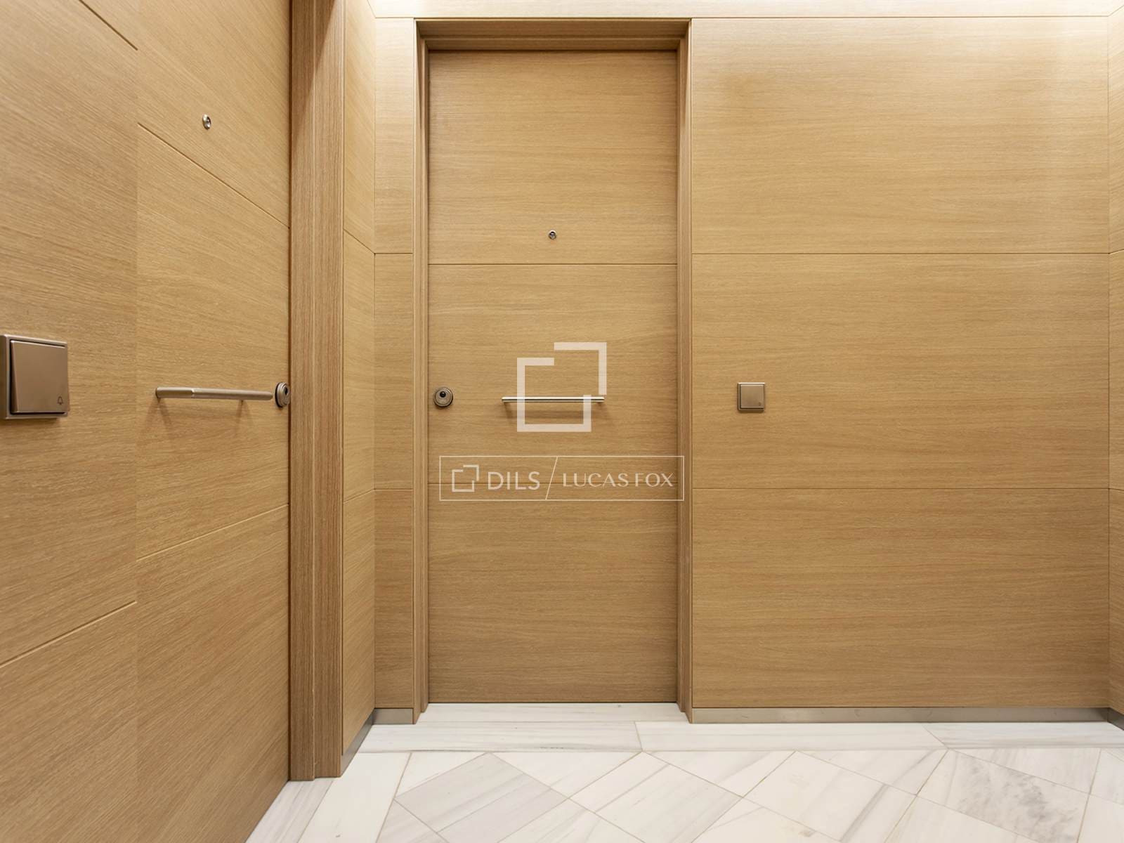 2 quarto Apartamento para arrendar em Barcelona cidade com piscina - 2 500 € (Ref: 8130891)