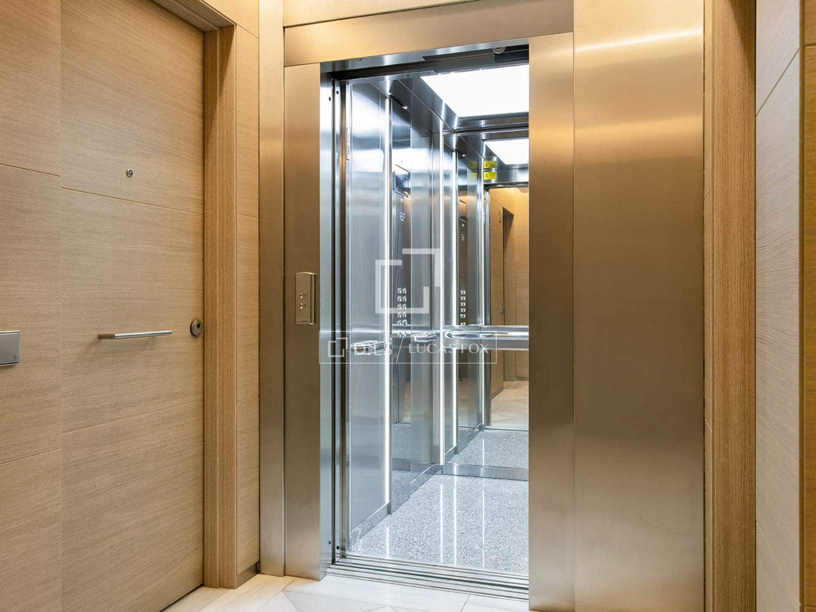2 quarto Apartamento para arrendar em Barcelona cidade com piscina - 2 500 € (Ref: 8130891)