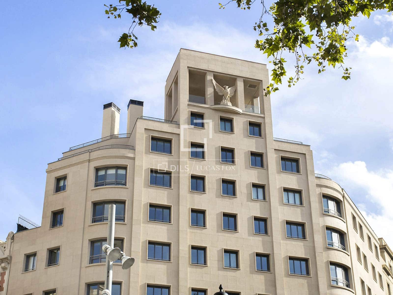 2 quarto Apartamento para arrendar em Barcelona cidade com piscina - 2 500 € (Ref: 8130891)