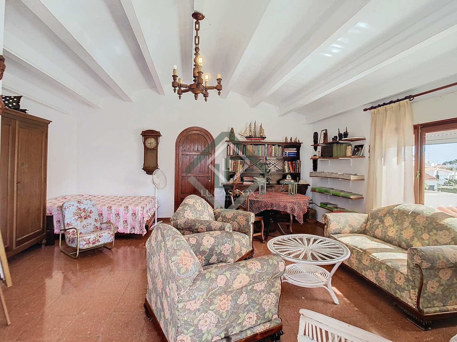 4 sovrum Villa till salu i Es Castell med pool garage - 975 000 € (Ref: 8130897)