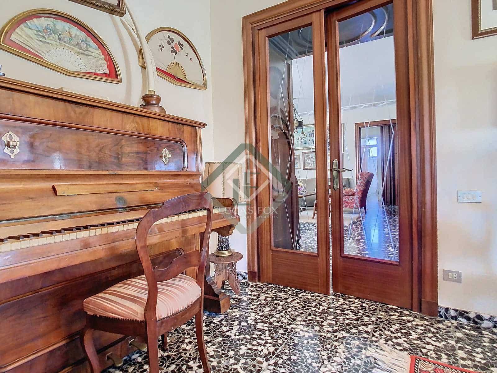 4 sovrum Villa till salu i Es Castell med pool garage - 975 000 € (Ref: 8130897)