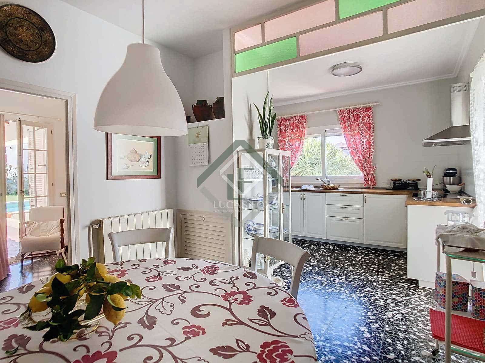 4 sovrum Villa till salu i Es Castell med pool garage - 975 000 € (Ref: 8130897)