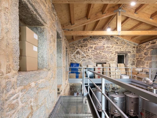 Finca/Landhuis te koop in Sanxenxo met garage - € 800.000 (Ref: 8132558)