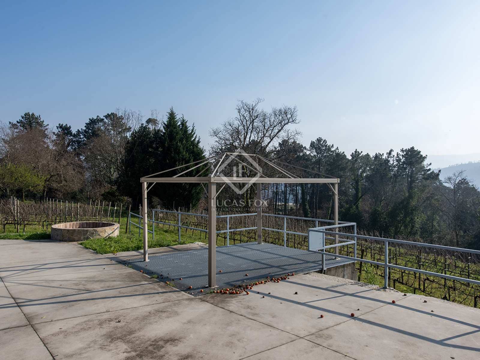 Finca/Landehus til salg i Sanxenxo med garage - € 800.000 (Ref: 8132558)