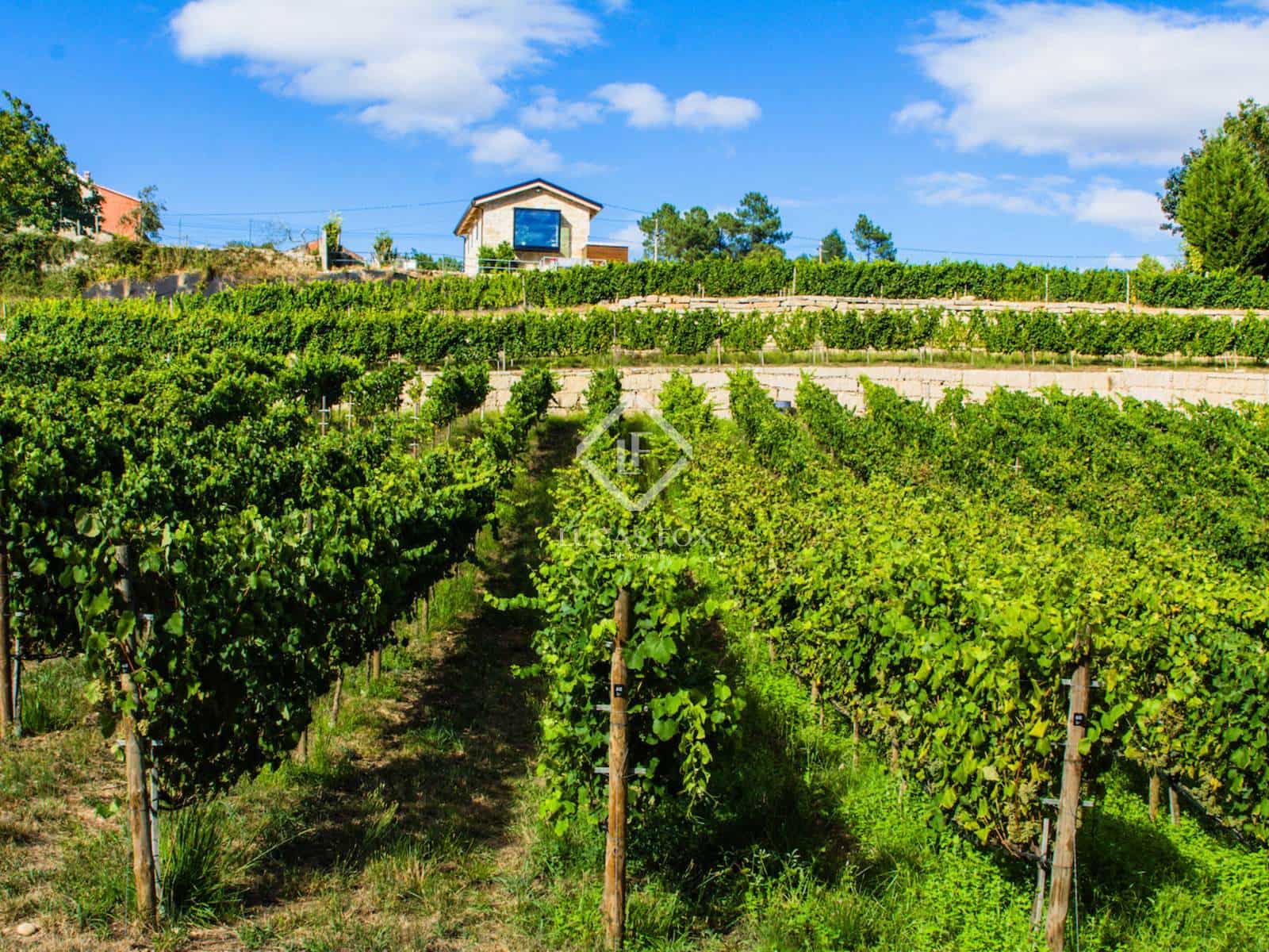 Finca/Landehus til salg i Sanxenxo med garage - € 800.000 (Ref: 8132558)