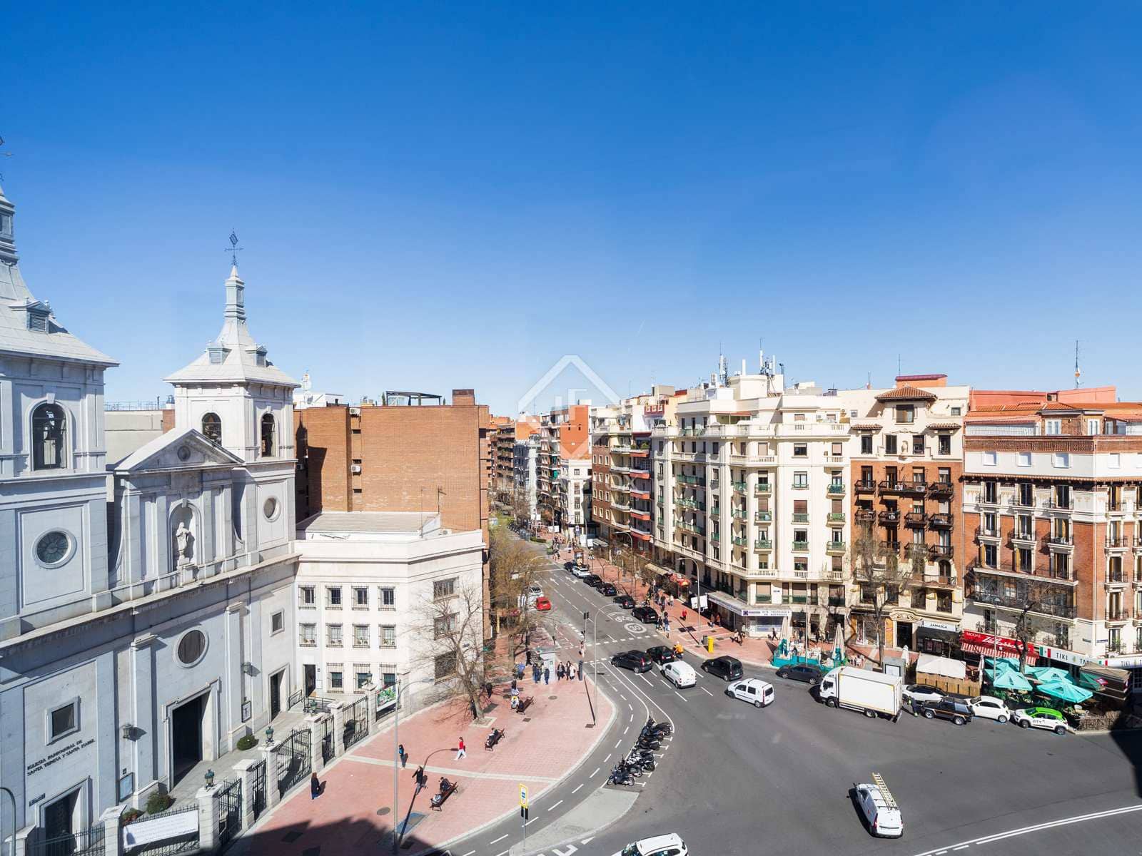 2 soveværelse Lejlighed til salg i Madrid by - € 1.350.000 (Ref: 8135885)