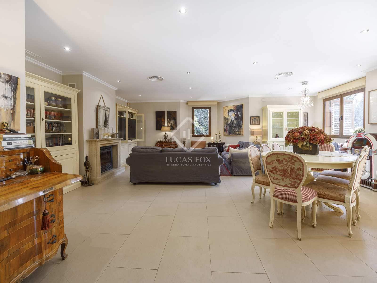 7 sypialnia Willa na sprzedaż w Betera z basenem garażem - 950 000 € (Ref: 8135887)