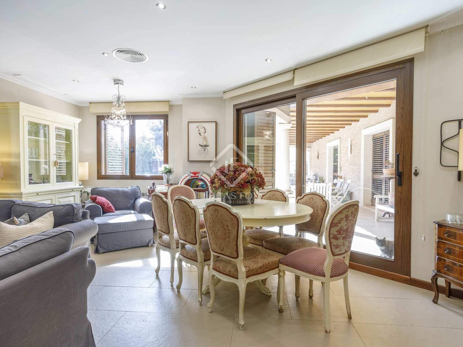 7 sypialnia Willa na sprzedaż w Betera z basenem garażem - 950 000 € (Ref: 8135887)