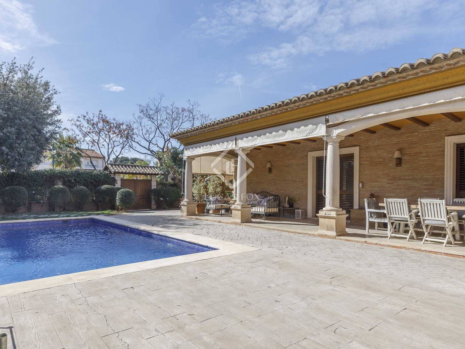 7 sypialnia Willa na sprzedaż w Betera z basenem garażem - 950 000 € (Ref: 8135887)