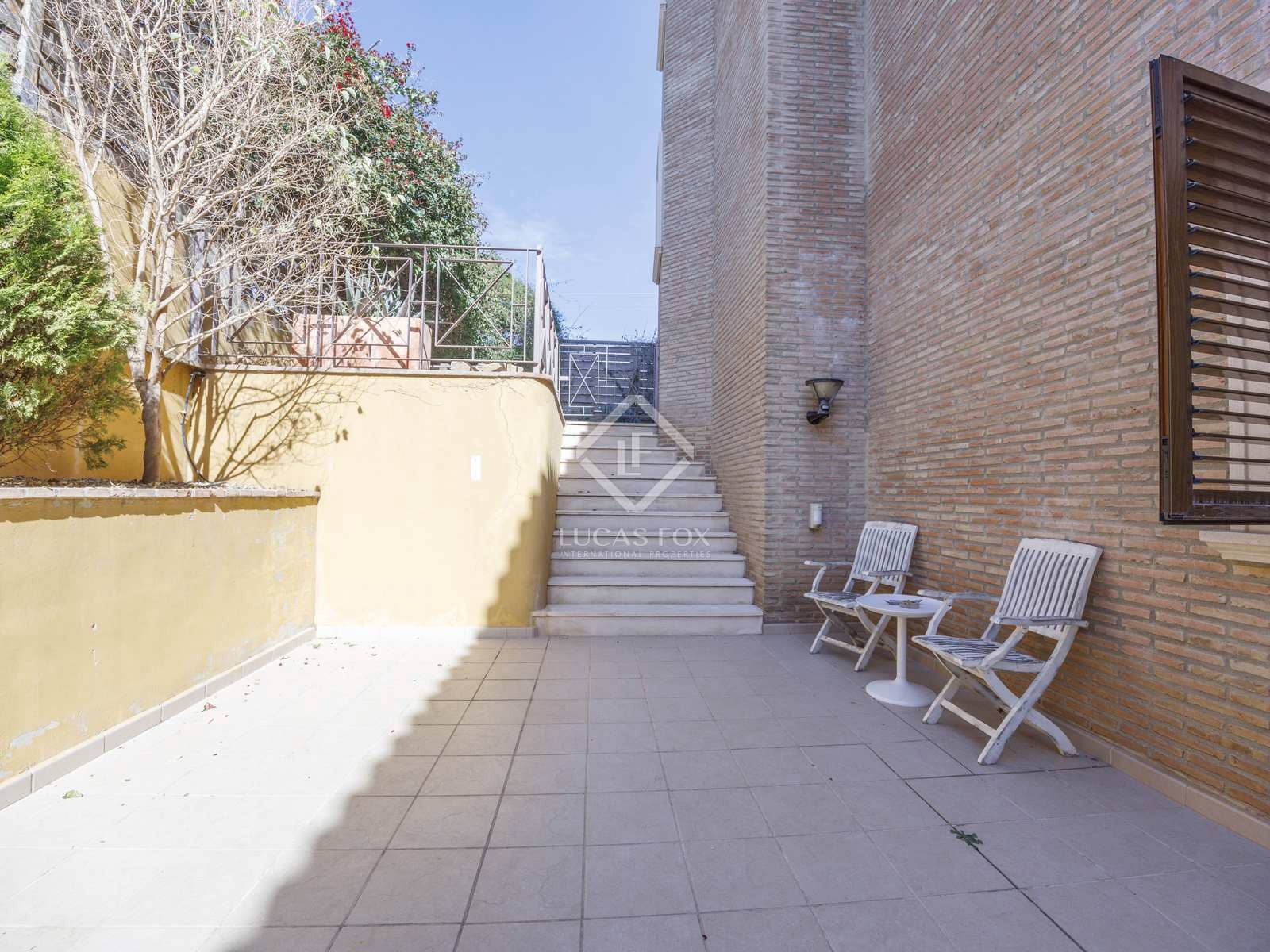 7 sypialnia Willa na sprzedaż w Betera z basenem garażem - 950 000 € (Ref: 8135887)