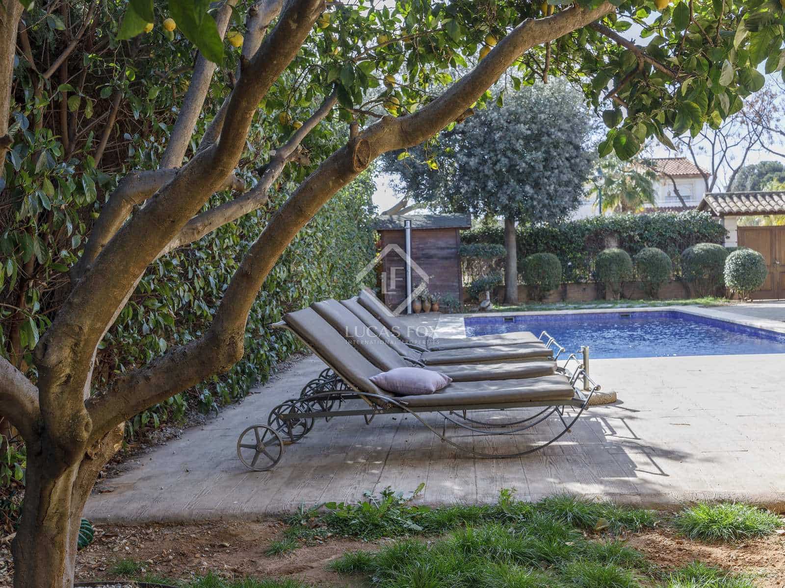 7 sypialnia Willa na sprzedaż w Betera z basenem garażem - 950 000 € (Ref: 8135887)