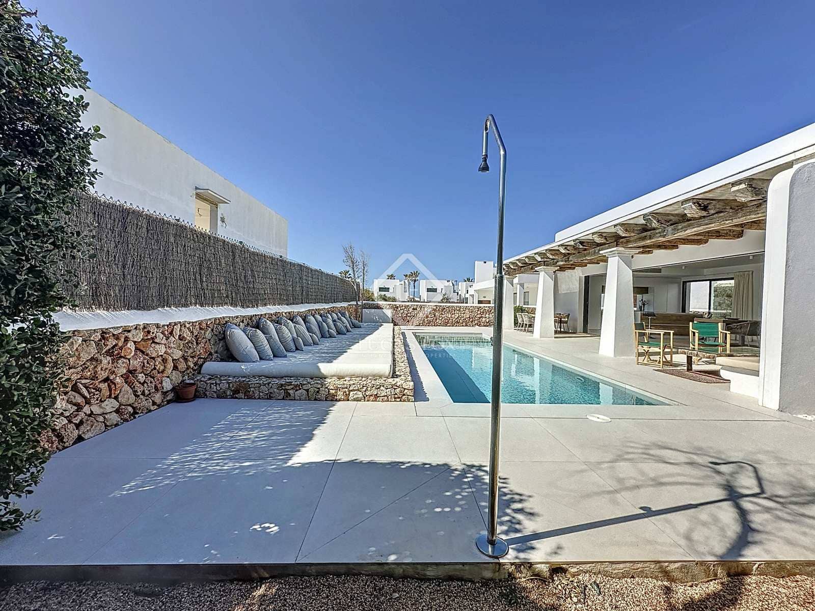 3 soverom Villa til salgs i Es Mercadal med svømmebasseng garasje - € 1 200 000 (Ref: 8141473)