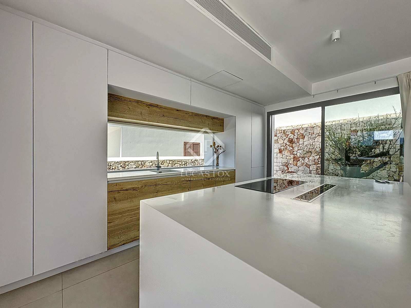 3 soverom Villa til salgs i Es Mercadal med svømmebasseng garasje - € 1 200 000 (Ref: 8141473)