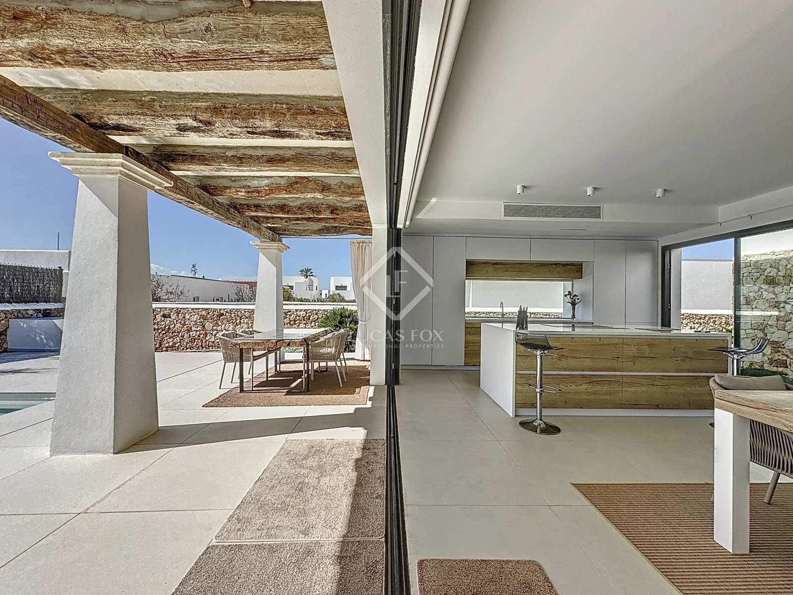 3 soverom Villa til salgs i Es Mercadal med svømmebasseng garasje - € 1 200 000 (Ref: 8141473)