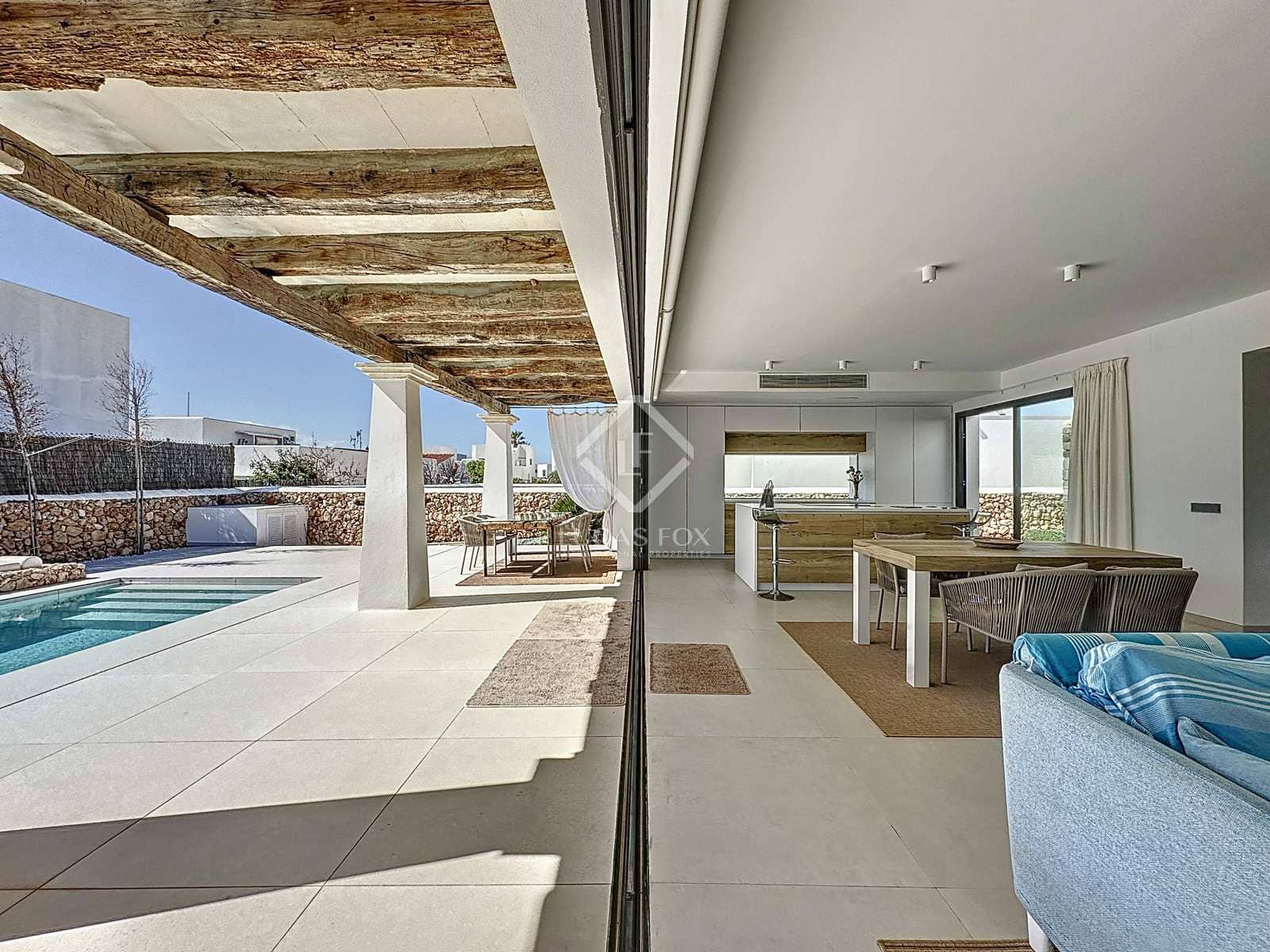 3 soverom Villa til salgs i Es Mercadal med svømmebasseng garasje - € 1 200 000 (Ref: 8141473)