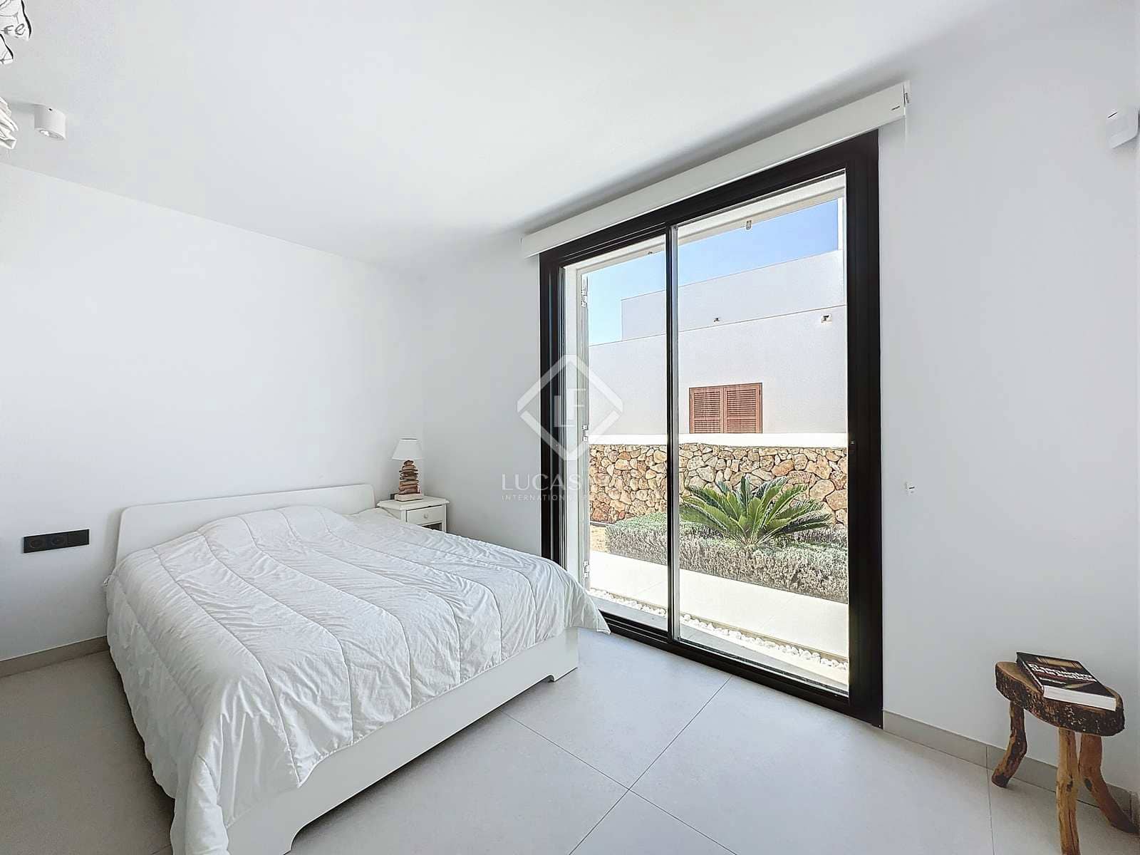 3 soverom Villa til salgs i Es Mercadal med svømmebasseng garasje - € 1 200 000 (Ref: 8141473)